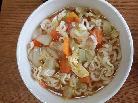 キャベツと人参卵とじラーメン